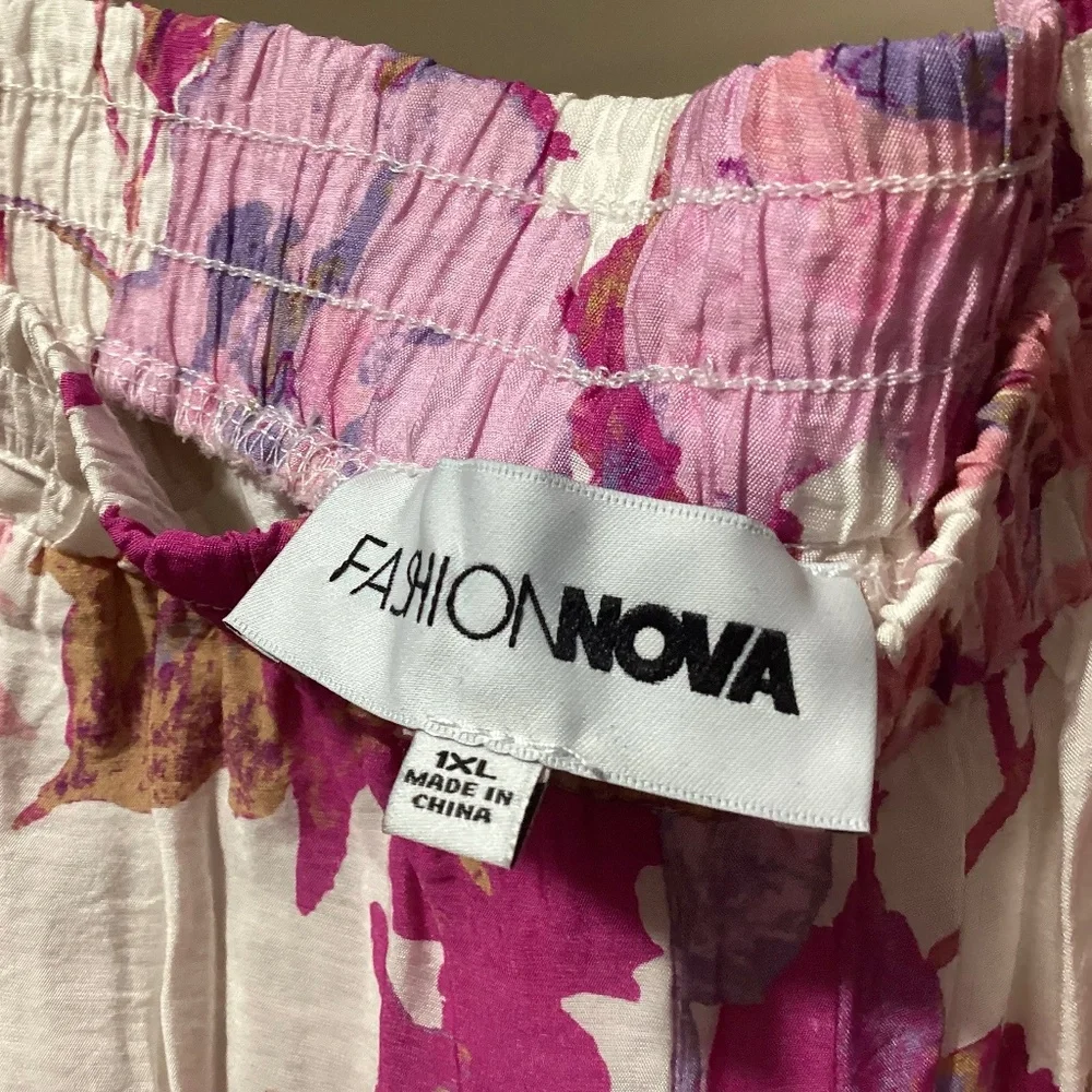 Women’s Floral Wide Leg Pants - Picture 5 of 5
